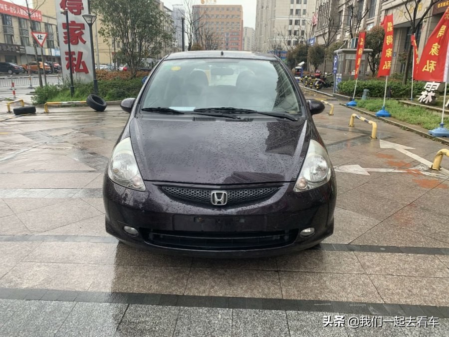 小伙买八万块钱飞度,小伙二手飞度视频