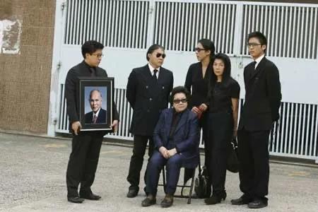 三房太太,13名子女,争夺几百亿家产,霍家宫斗比港剧精彩多了