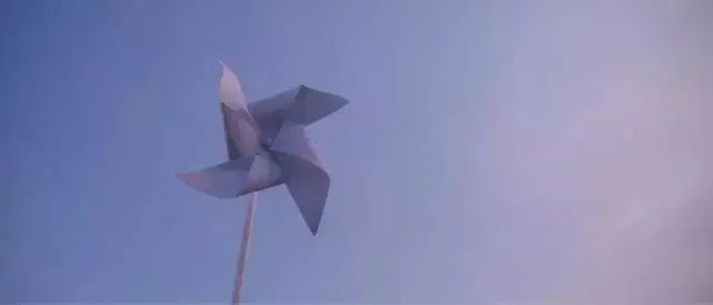 走太急脚累想太多心累,走得太急脚痛想得太多心累