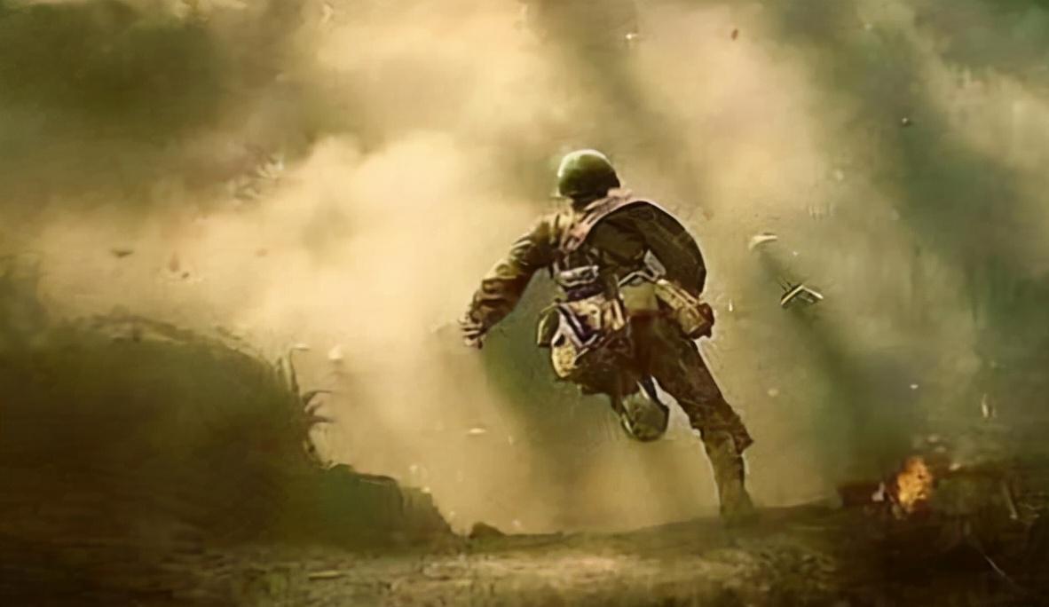 古代打仗第一排的兵明知道要死,古代打仗为什么士兵敢往前面冲