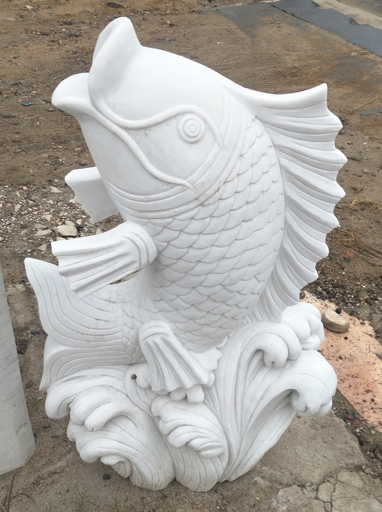 锦鲤的寓意和象征风水图,吉祥物锦鲤的寓意和象征