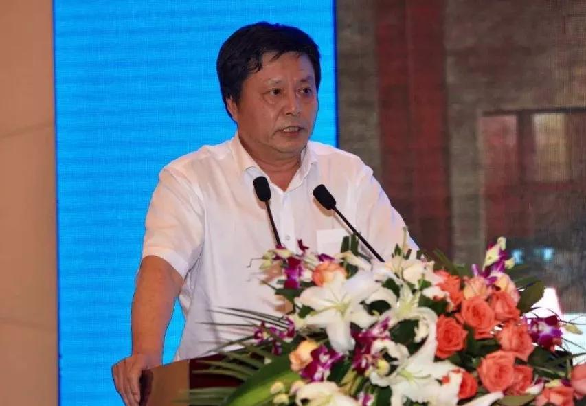 致力于培养产业精英和行业领袖！欢迎报考北京交通大学经济管理学院！