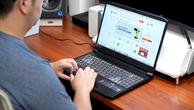 宏碁暗影骑士擎低配版测评,宏碁暗影骑士擎暴力测评