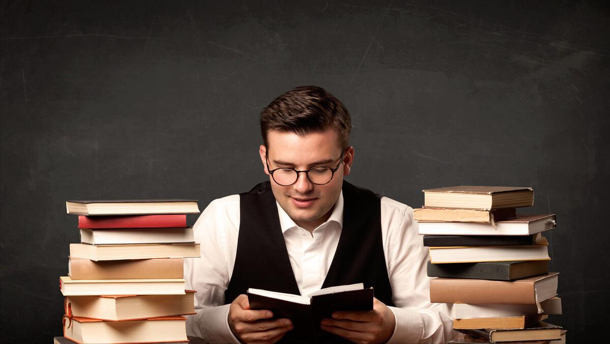 评价一位教师上课好坏的标准,学校老师的教学水平应怎样评价