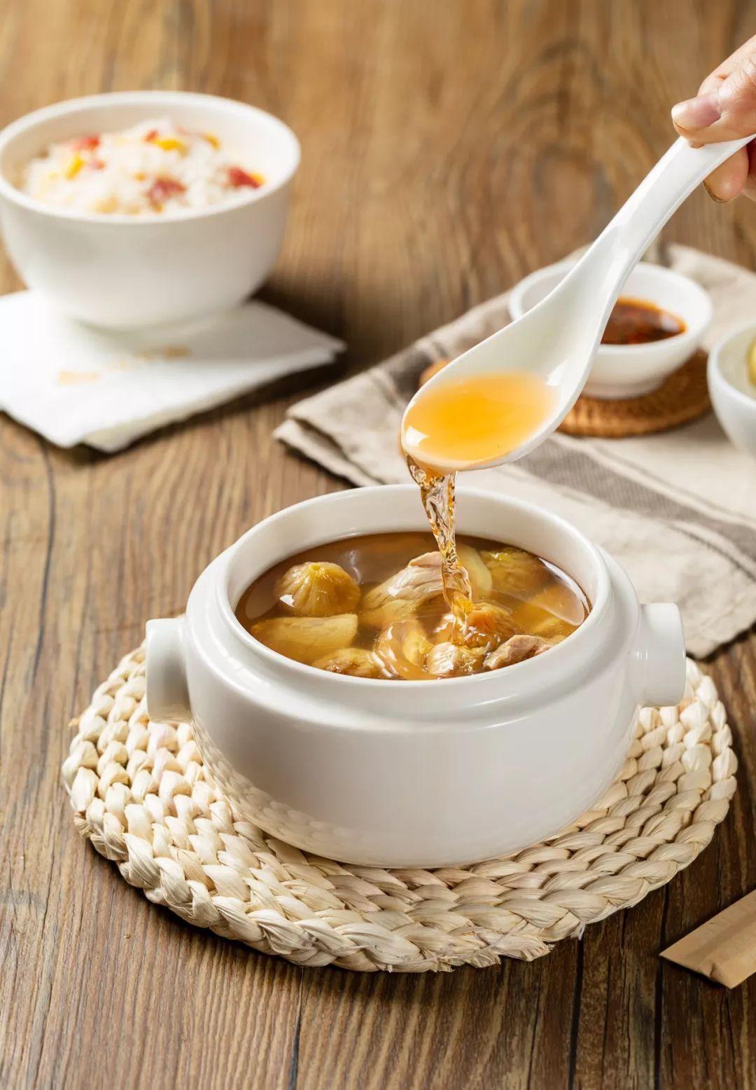 鸡精是不是真的吃多了致癌,鸡精是否真的比味精更健康