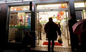 便利店取消夜班是真的吗,便利店夜班的工作要放弃吗