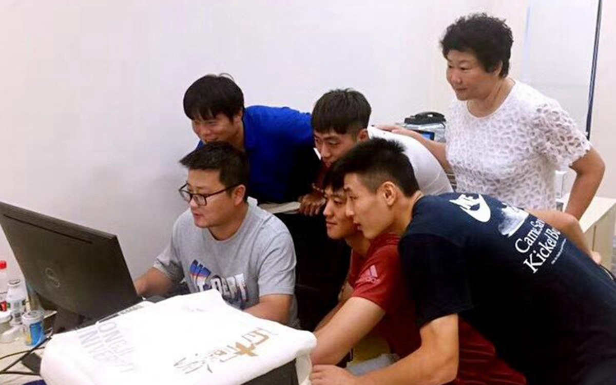 读大学与踢中超二选一，7位球员做出一致选择，出乎意料合乎情理