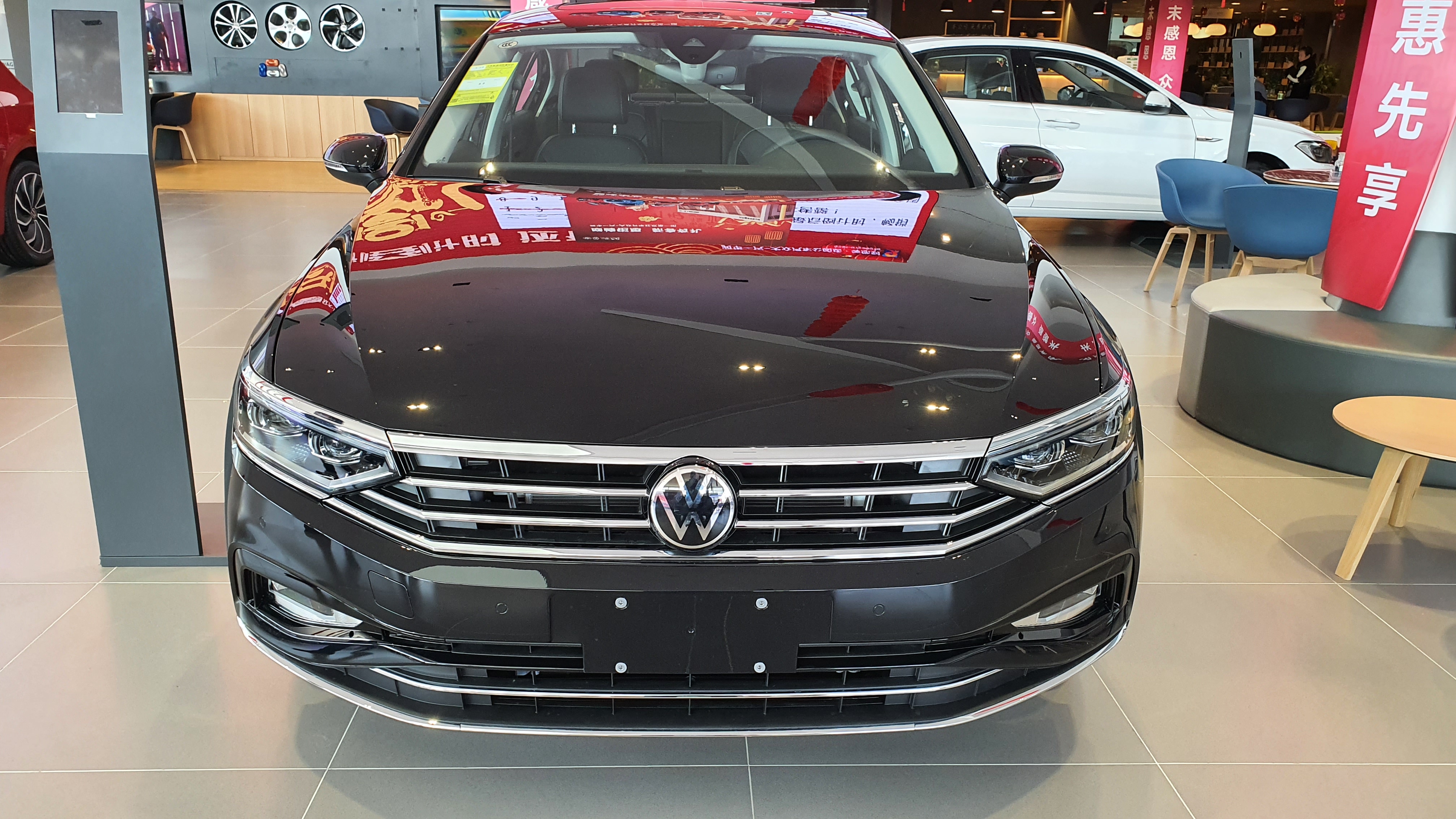 顶配速腾和低配迈腾怎么选,预算17万买二手车推荐