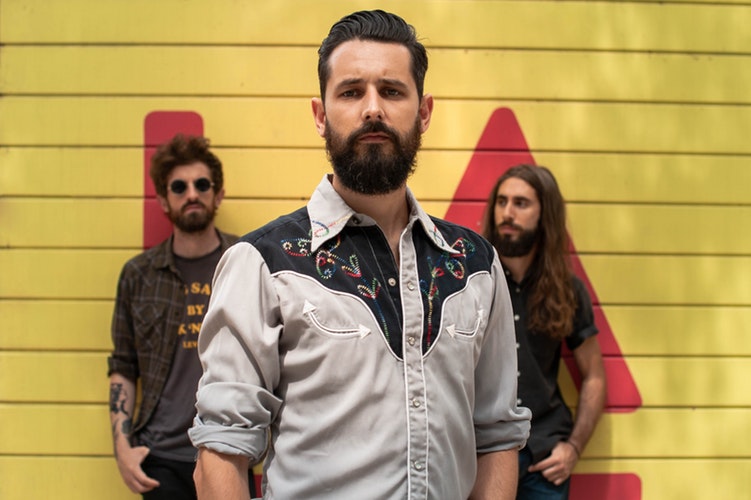 夫妻关系再好也需要个人隐私,夫妻之间感情应该彼此透明