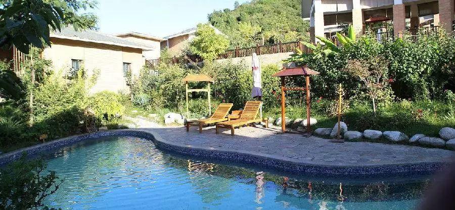 凤凰山温泉旅游攻略,太白山凤凰温泉周边旅游攻略