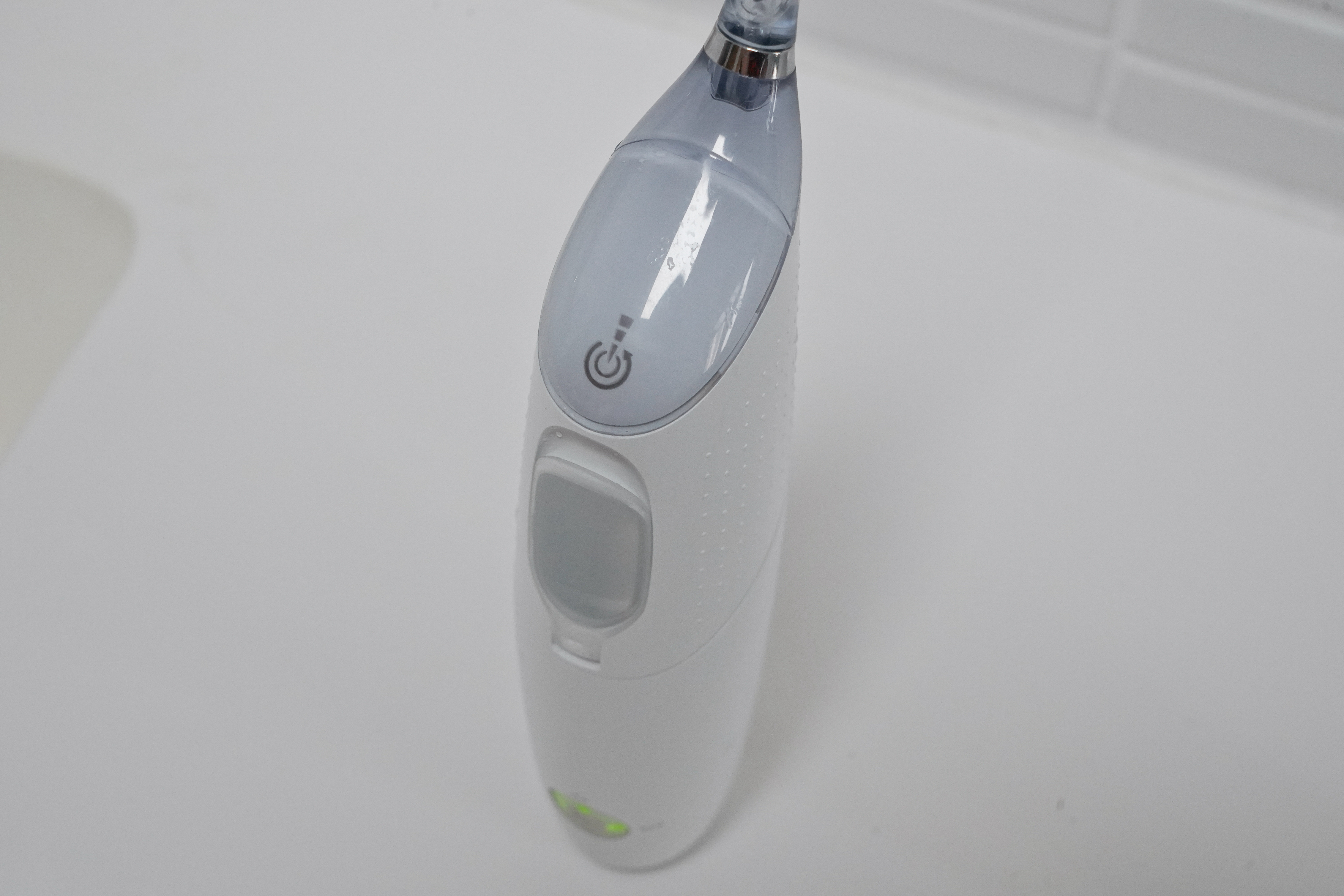 电动牙刷推荐欧乐比飞利浦,有牙刷还要买冲牙器吗