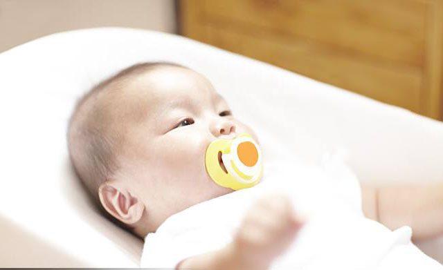 宝宝牙龈变形突出怎么恢复,宝宝上牙床凹凸不平怎么办