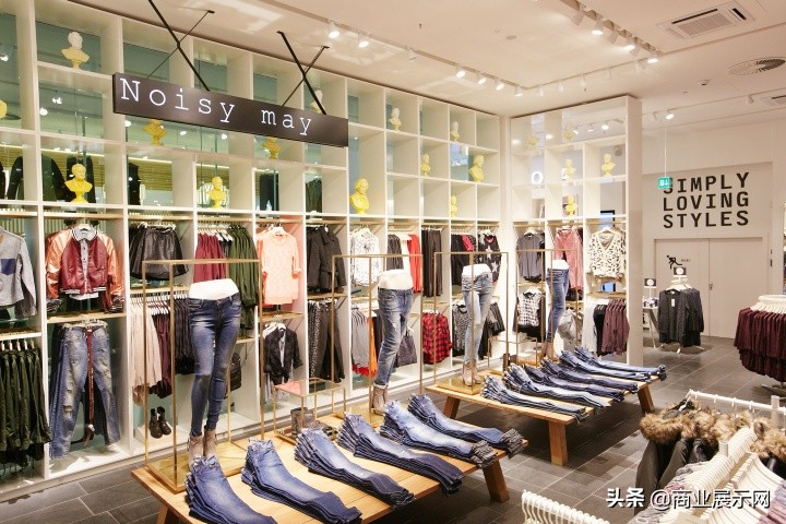 德国柏林化妆品旗舰店,德国柏林专柜