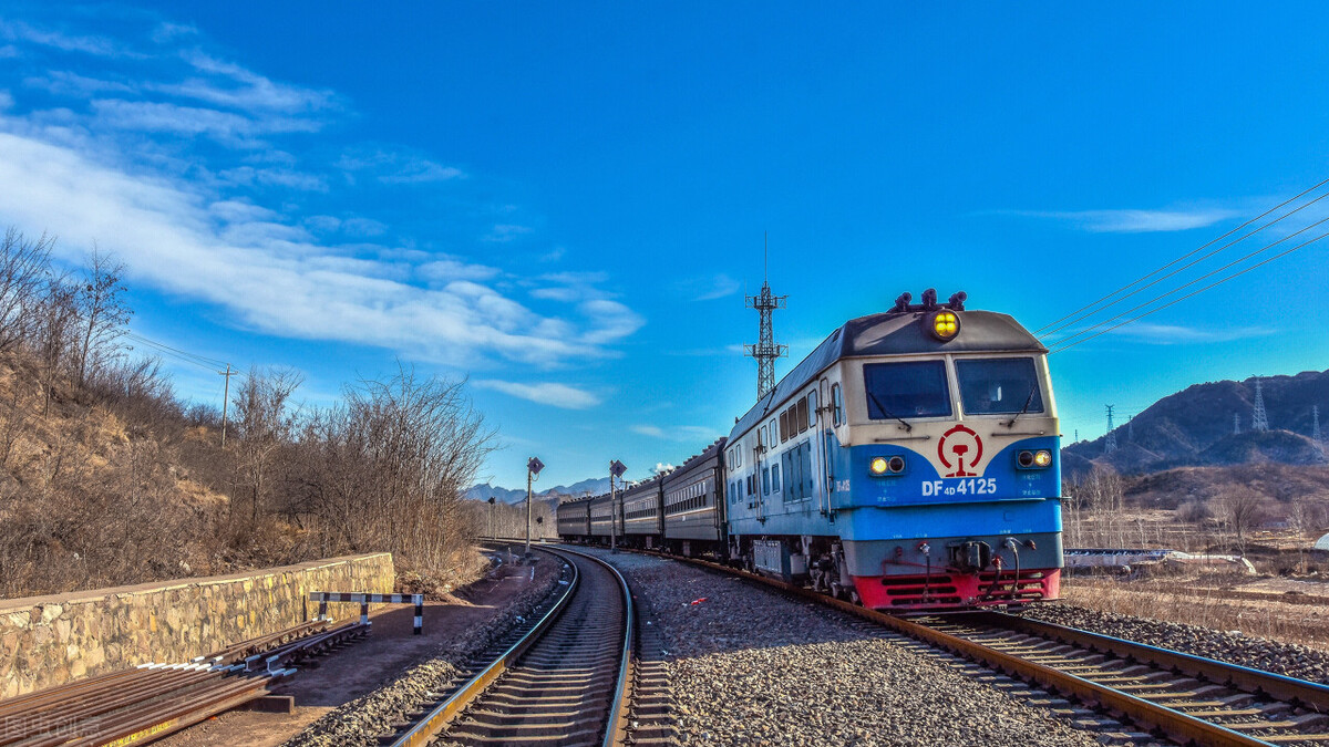 西藏攻略从哪里坐火车进藏,最浪漫的进藏方式坐上火车去拉萨