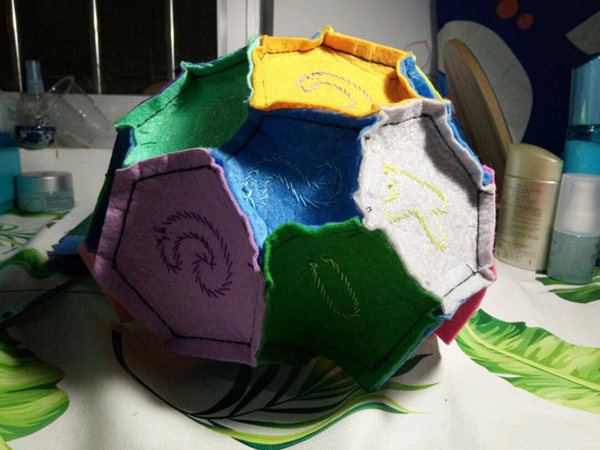 用布做足球的做法,手工足球的做法