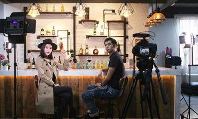 补光灯和闪光灯相机的区别,闪光灯和补光灯哪个更实用