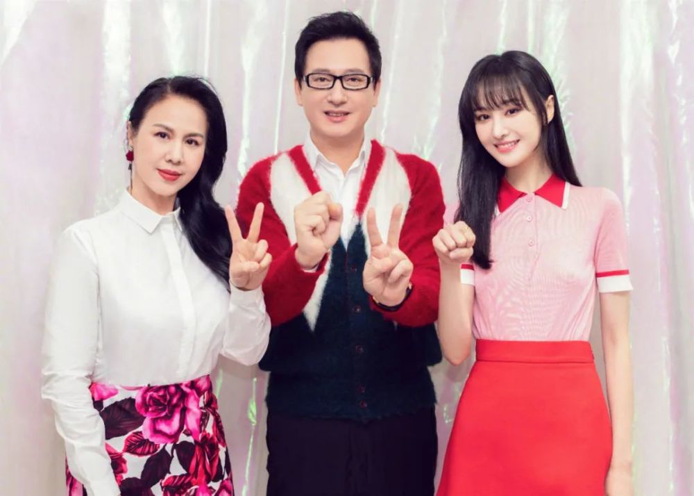 郑爽回应代孕门甩锅成受害者,从业公关10年,我教郑爽怎么回应