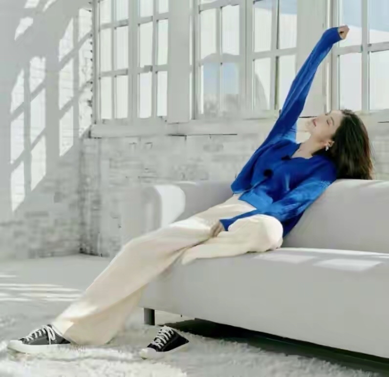 今年流行雪尼尔阔腿裤什么色好看,今年流行的雪尼尔裤子怎么样