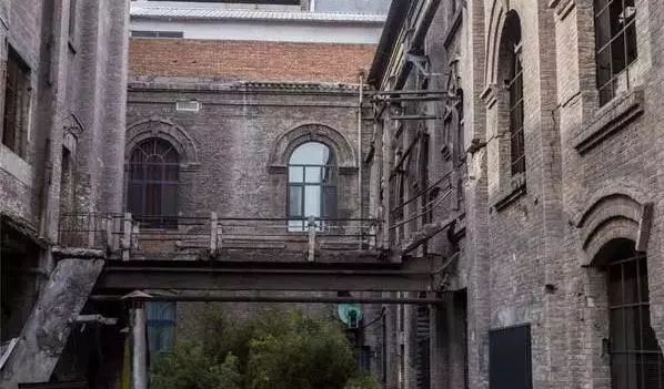 启新1889老而不衰,旧物的工业风时尚正流行