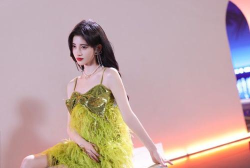 鞠婧祎被王思聪追求过吗,鞠婧祎和王思聪谈过吗