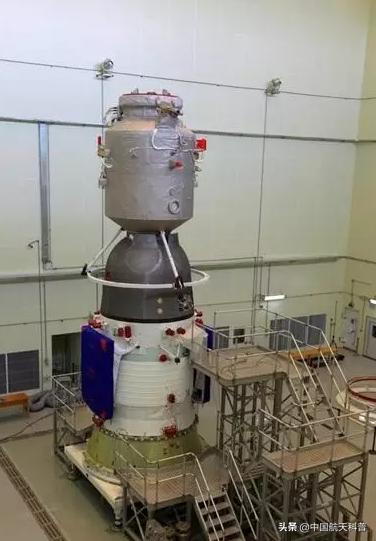 火箭是怎么站在发射台上的,火箭发射的高度