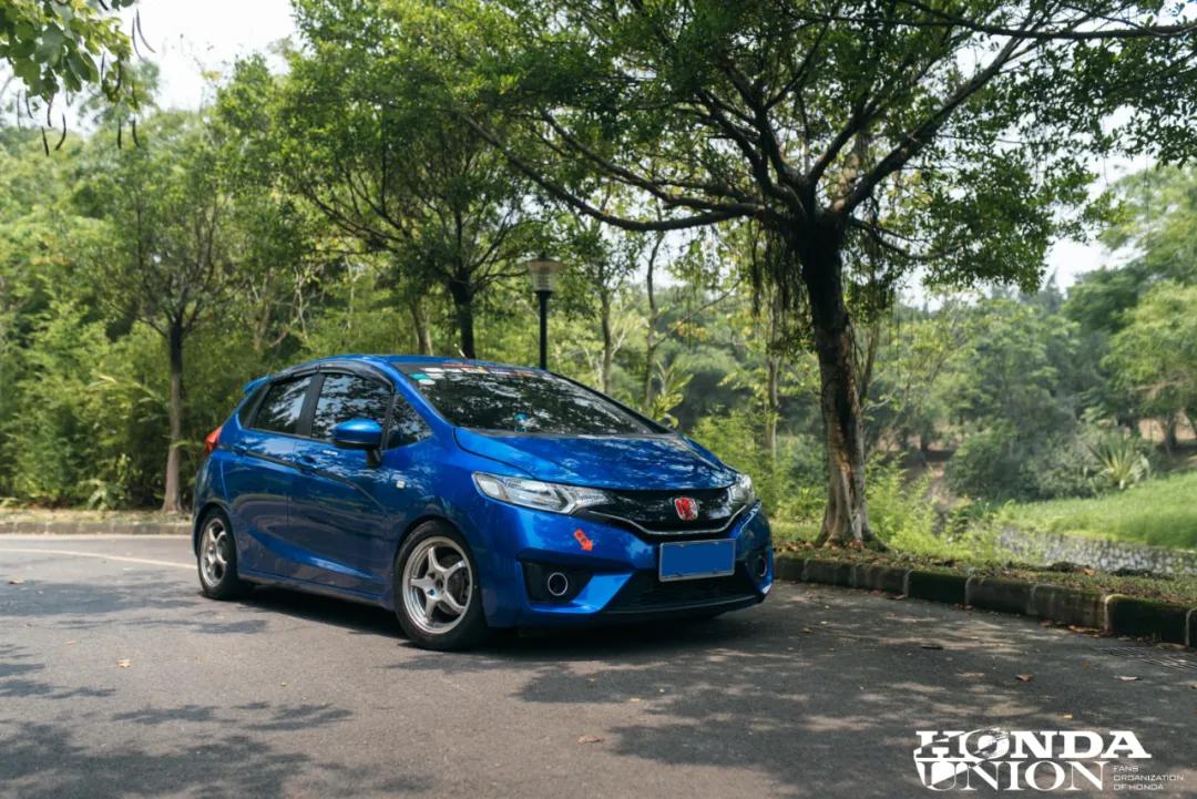 本田飞度适合男孩子开吗,本田飞度适合家庭用车吗