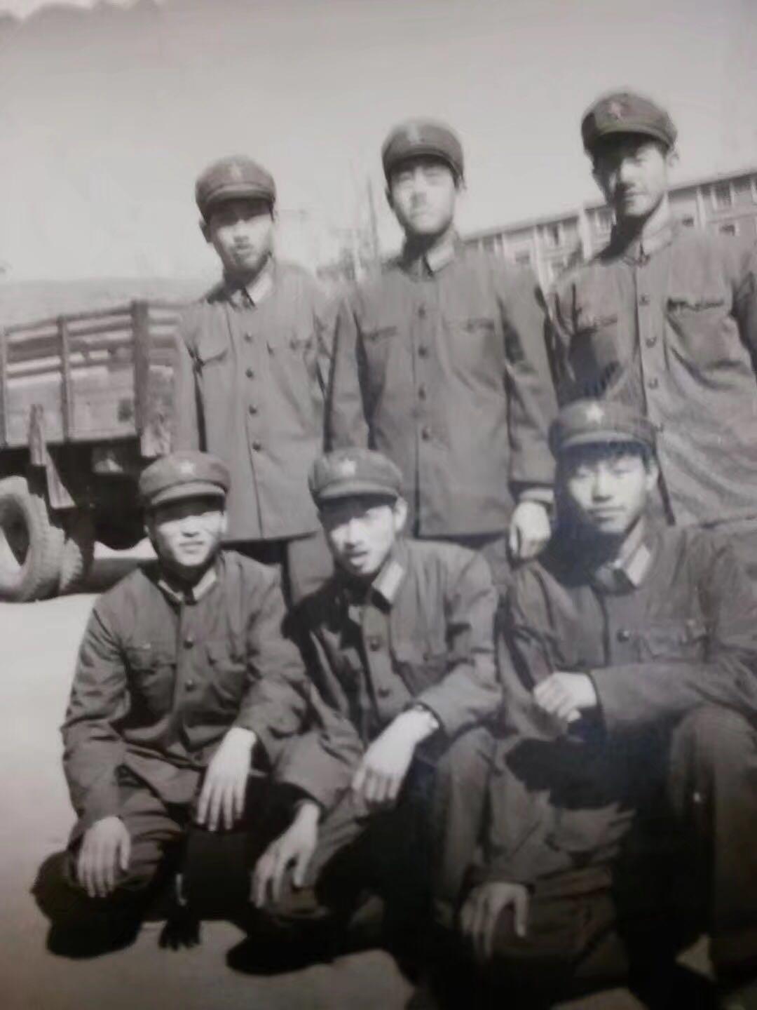 一九六师一零六医院的上空，永远飘扬着战友兄弟情