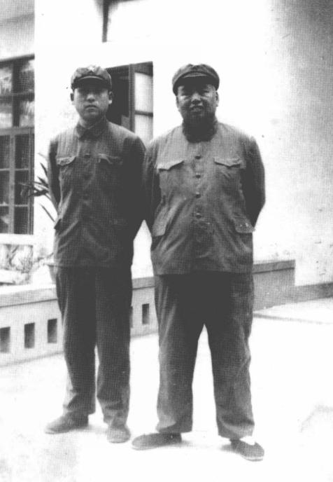 三位上将不想跟*世友许**一起吃饭,管理科长一番话,骗走*世友许**