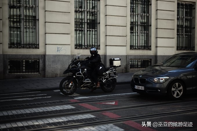 琚獕涓烘娲查閮界殑甯冮瞾濉炲皵 (娆ф床棣栭兘甯冮瞾濉炲皵)