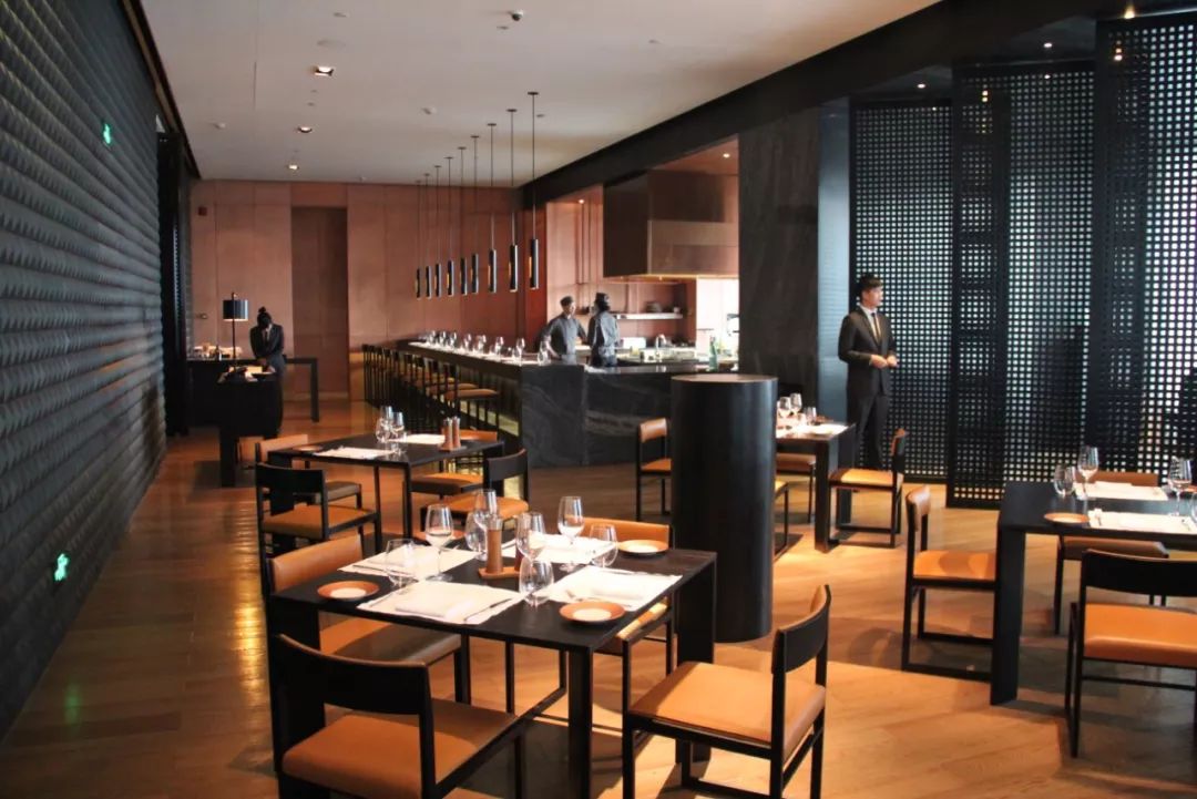 他用15年做出武汉人自己的西餐,不贵却评上全国十大品牌