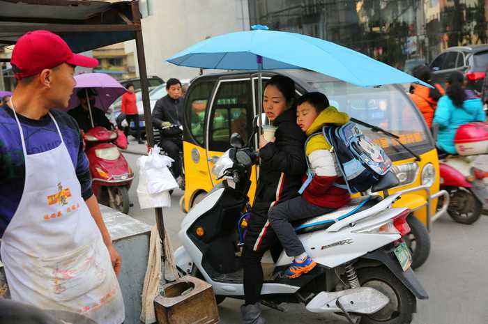 家长该如何防止孩子出现懒惰现象,孩子太懒怎么办教你一招管理小孩