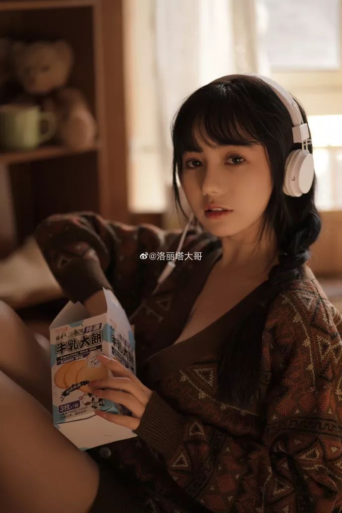 女主播洛丽塔大哥整容意外成整形医生反面教材：要安全变美