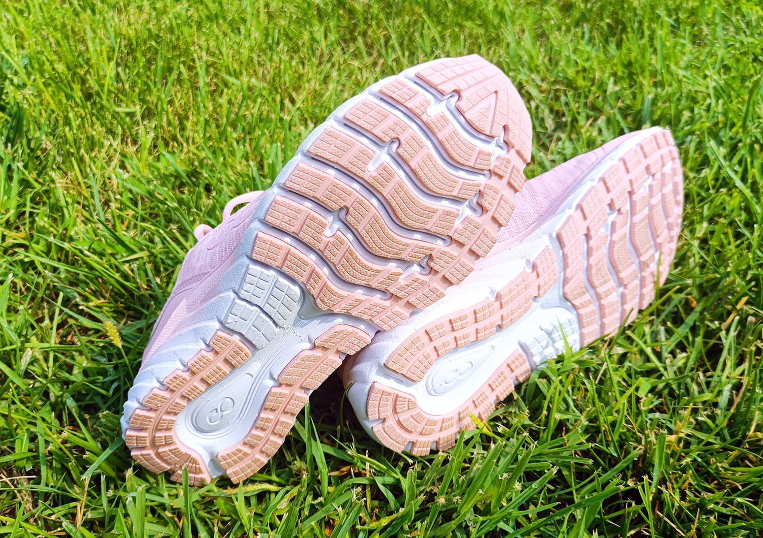 咕咚10k悦弹与乔丹风行10代,咕咚跑鞋21k驭风和经典