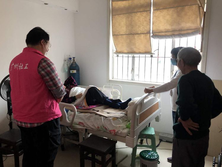 疫不容辞助力社区防疫,疫不容辞冲一线周到服务暖人心