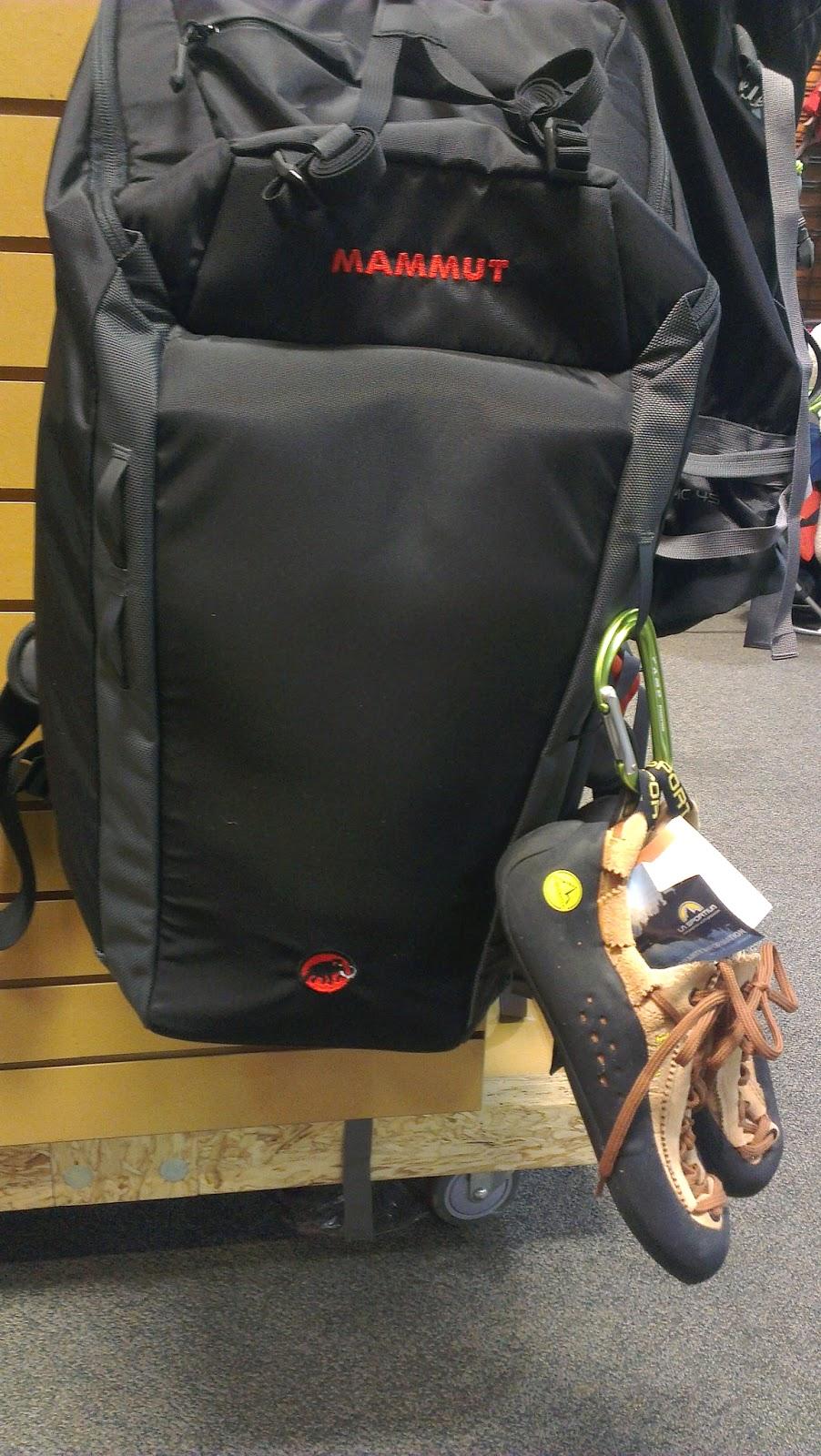 始祖鸟和猛犸象硬壳怎么选,arcteryx始祖鸟真假对比