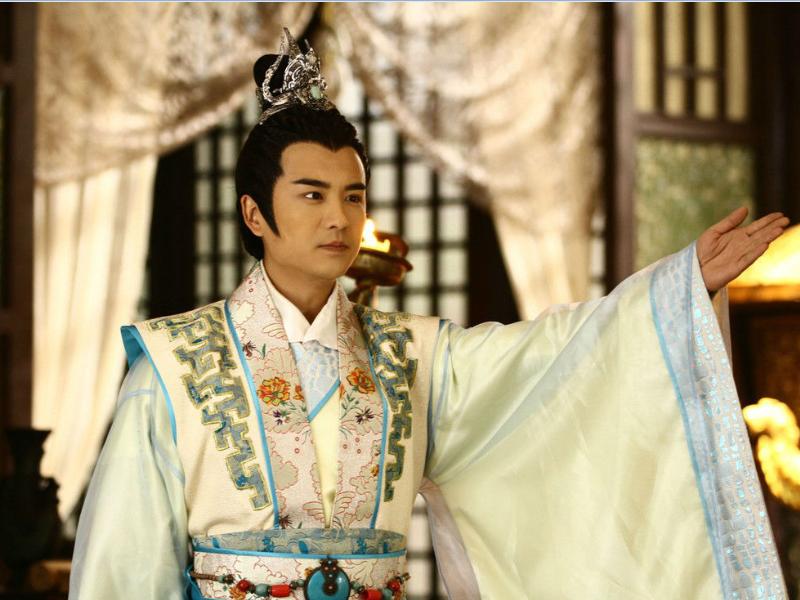 左师触龙凭借什么说服了赵太后,触龙说服赵太后