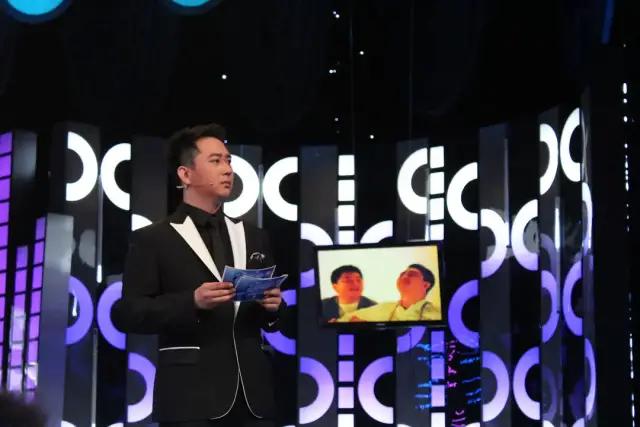 王自健脱口秀合集60分钟音频,王自健60分钟脱口秀段子合集