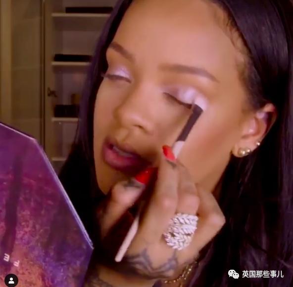 蕾哈娜时隔7年重回舞台,美妆博主蕾哈娜副业