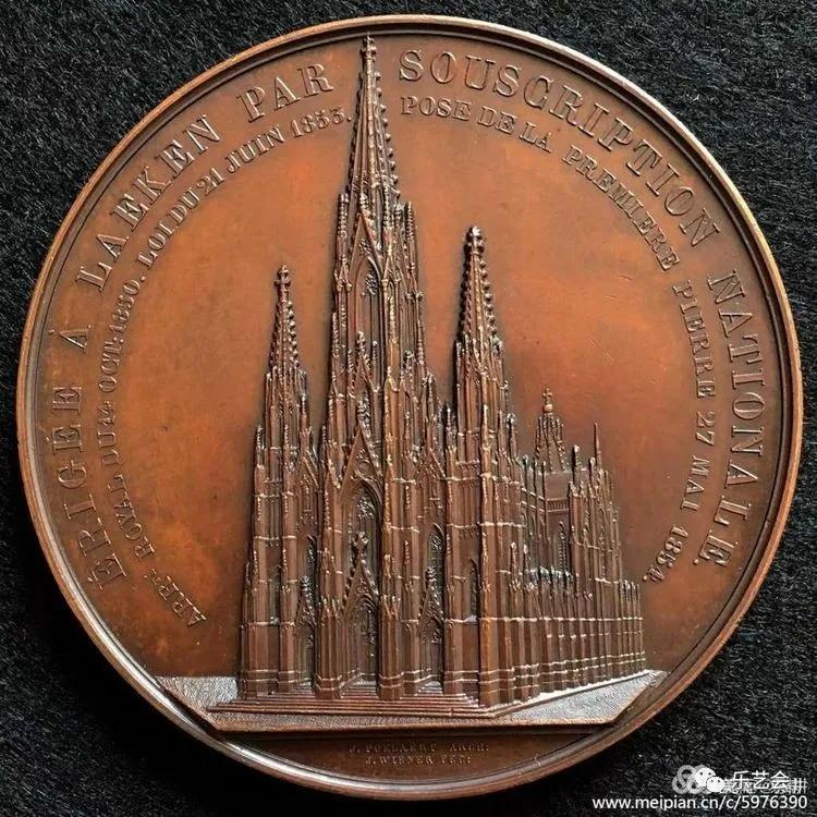 泉耕：教堂建筑金属章