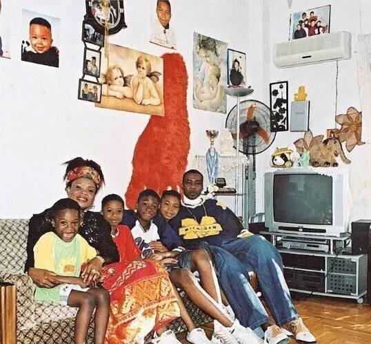 字母哥在希腊的天台上练球,字母哥成长史全过程