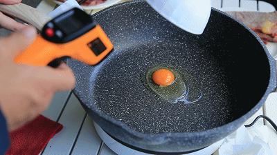 不粘锅刮花露出铝底了还能用吗,刮花的不粘锅还能用吗