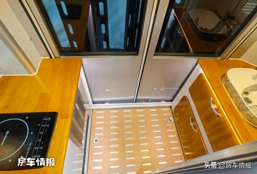 便宜又好的b型四驱房车推荐,性价比最高的四驱越野房车推荐