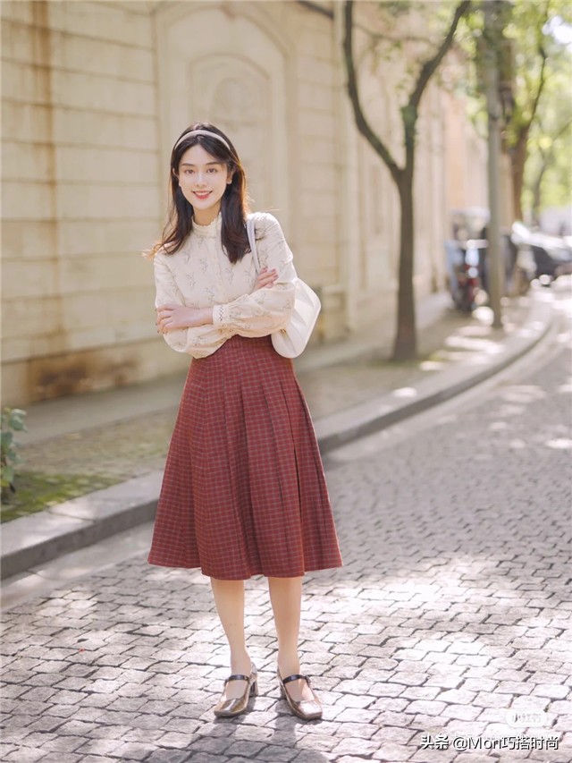 微胖女孩该如何穿?夏日必备一条“A字长裙”,遮肉显高它都擅长