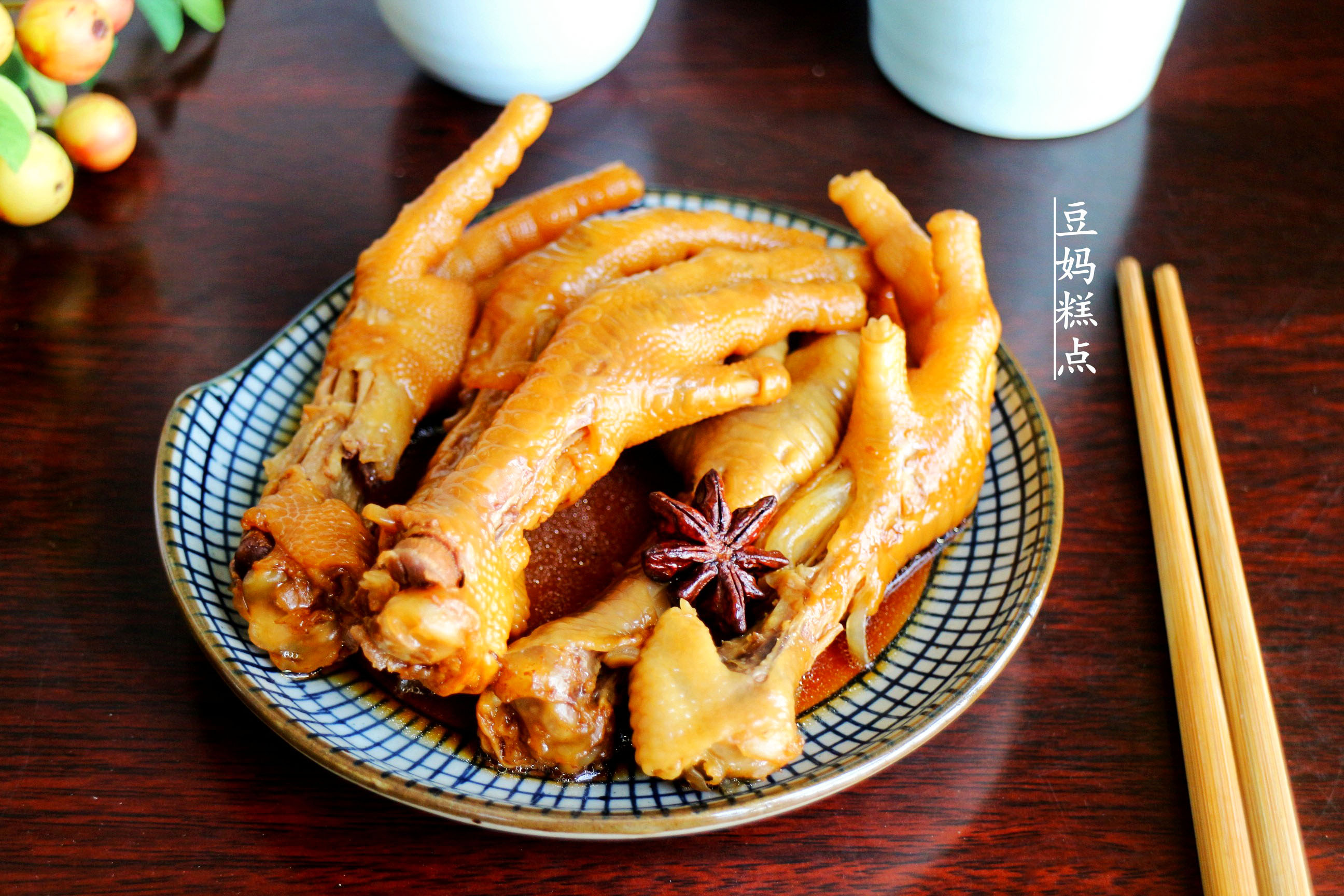 电饭煲鸡爪加啤酒的家常做法,电饭煲焖鸡爪做法