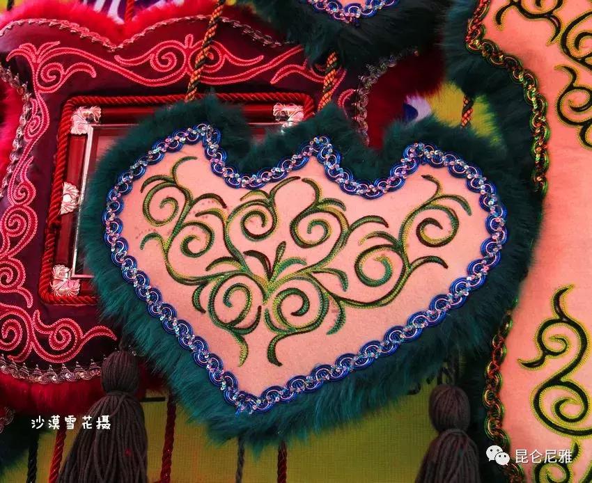 从新疆回老家带什么特产好,来疆旅游必备物品