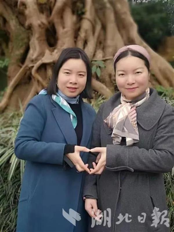 高铁上1岁孩子哭闹,高铁上一岁小孩哭闹