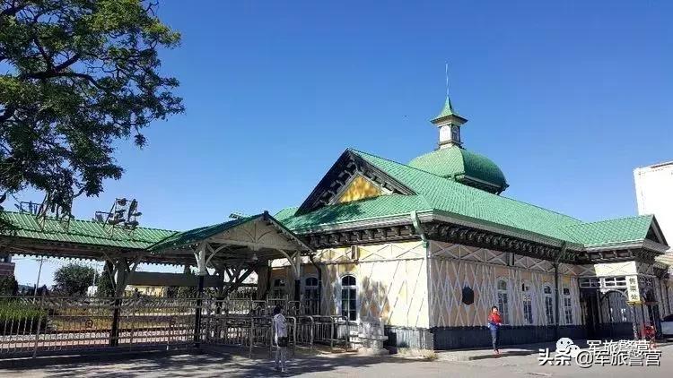 中国各地大型火车站详细样子,实拍中国最小火车站