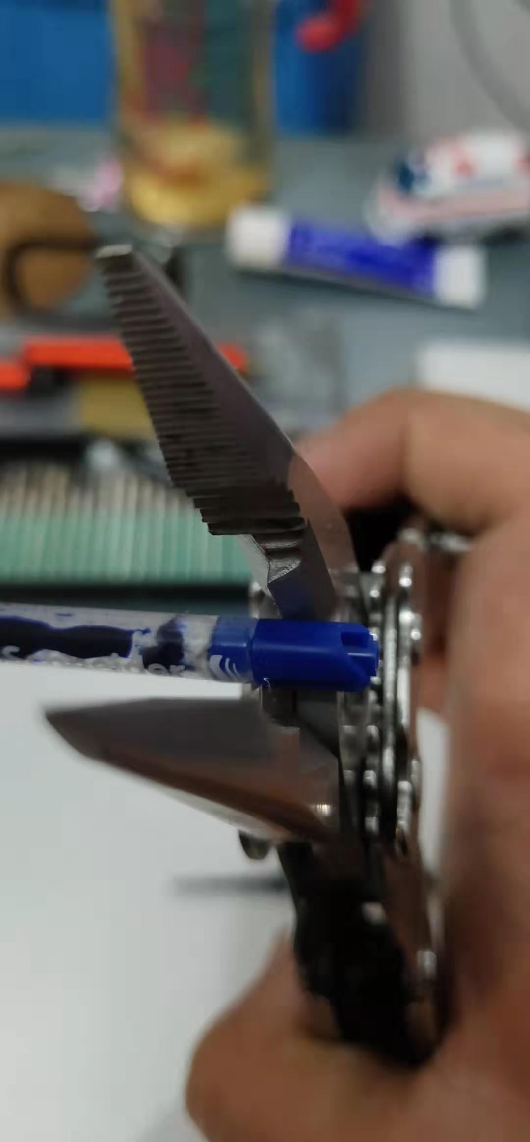 lamy中性笔换笔芯,lamy笔芯怎么换