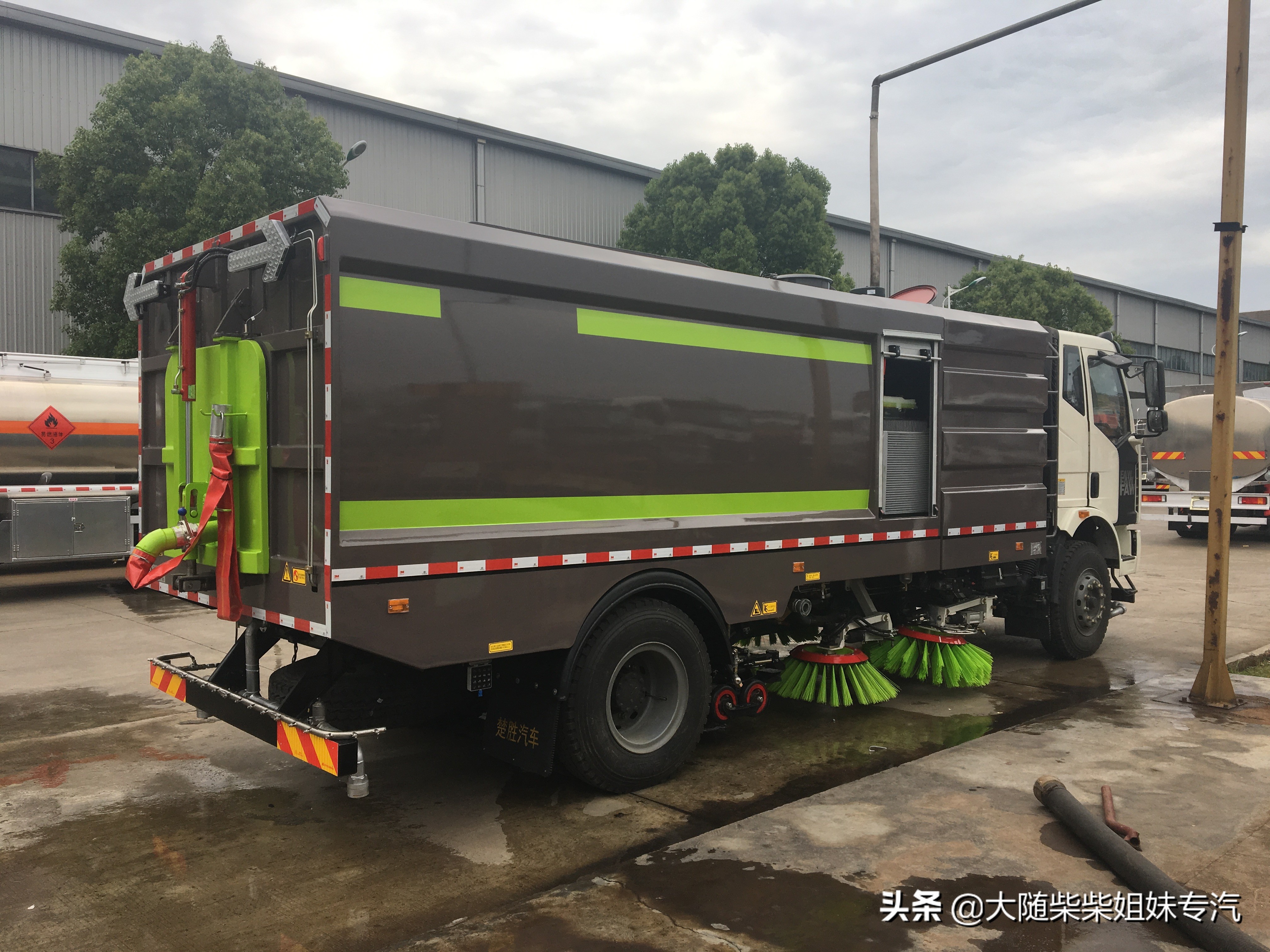 楚胜清洗吸污车专用车,楚胜国六清洗车
