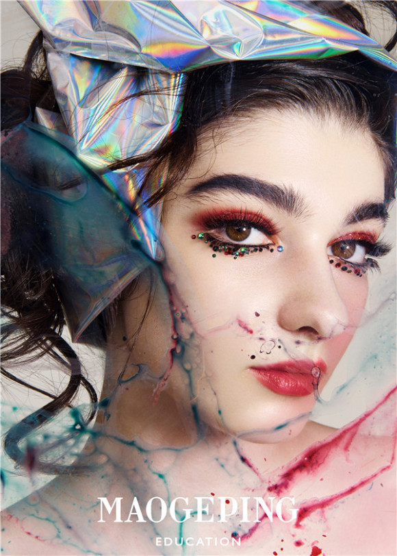 化妆师工作时间和收入,化妆师工作稳定吗